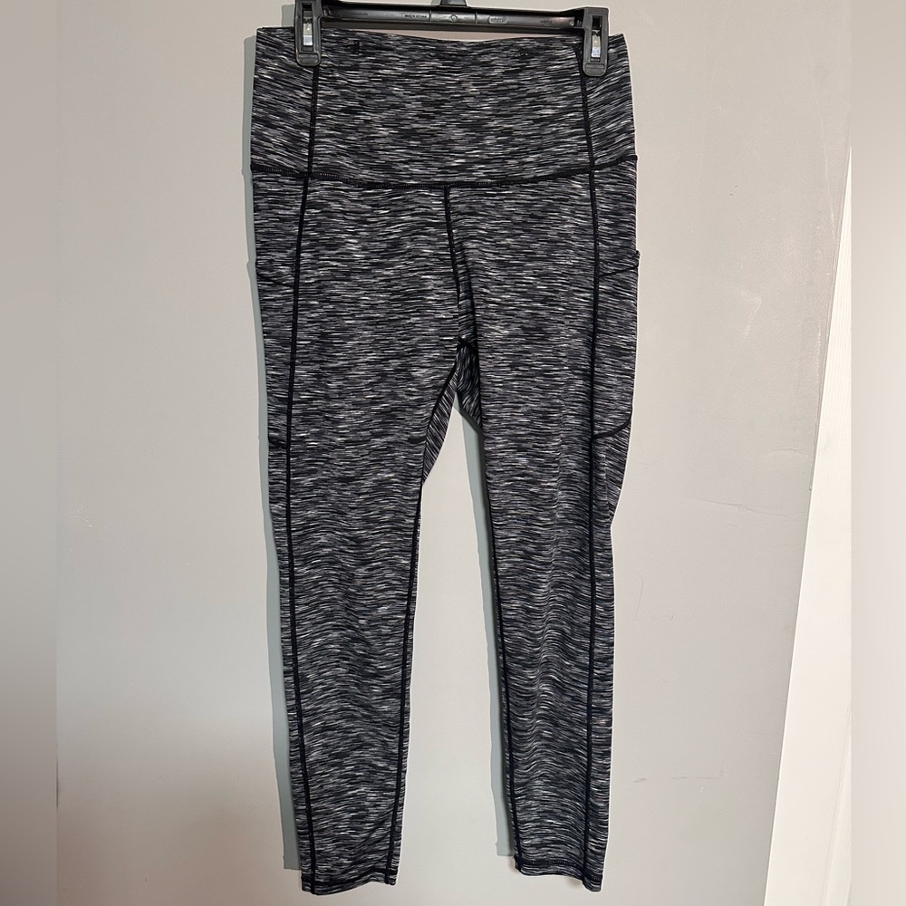 ☀️3/$10 BUNDLE!!☀️ Gray High-Waisted Leggings Size Large